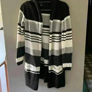 Indigo Cardigan sweater with front pockets worn once